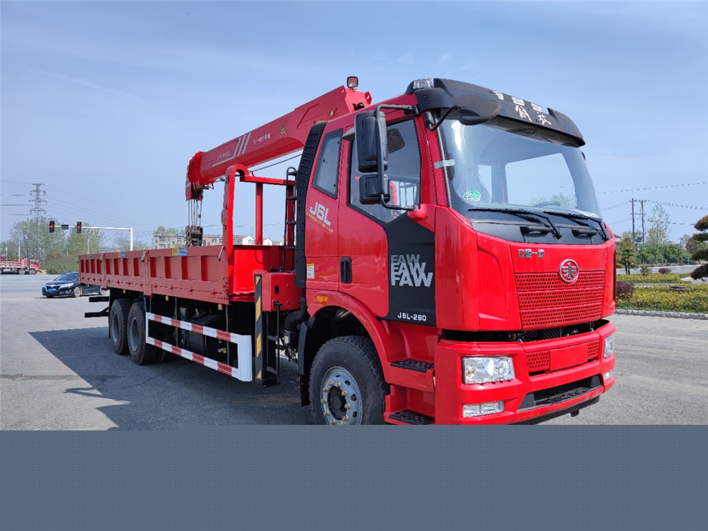 解放J6后八輪上裝三一12噸4節(jié)臂