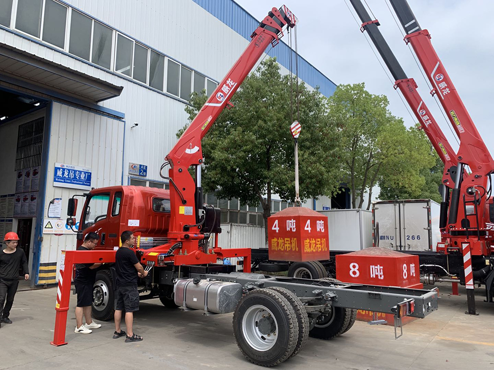 重汽王牌威龍6.3噸4節(jié)臂吊機隨車吊