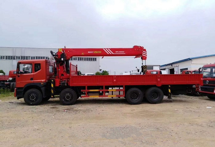 東風(fēng)專底前四后八三一16噸隨車吊